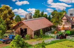 130546 Faller Stallung